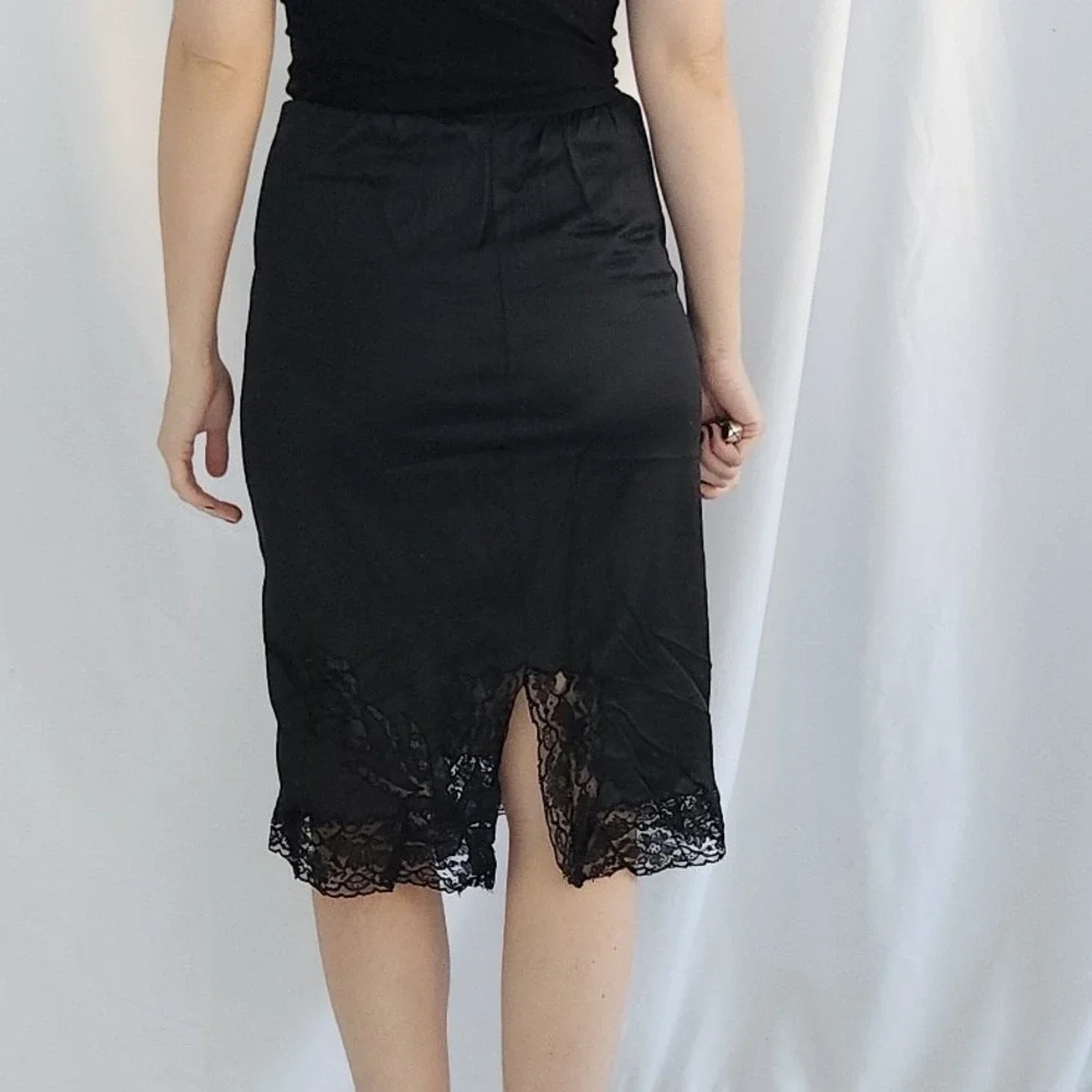 70s Black‎ Lacy Nylon Half Slip - Picture 3 of 6